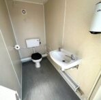 Mobiler Sanitärblock 6x2,4 m 5 unabhängige Kabinen – Bild 5