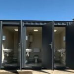 Mobiler Sanitärblock 6x2,4 m 5 unabhängige Kabinen